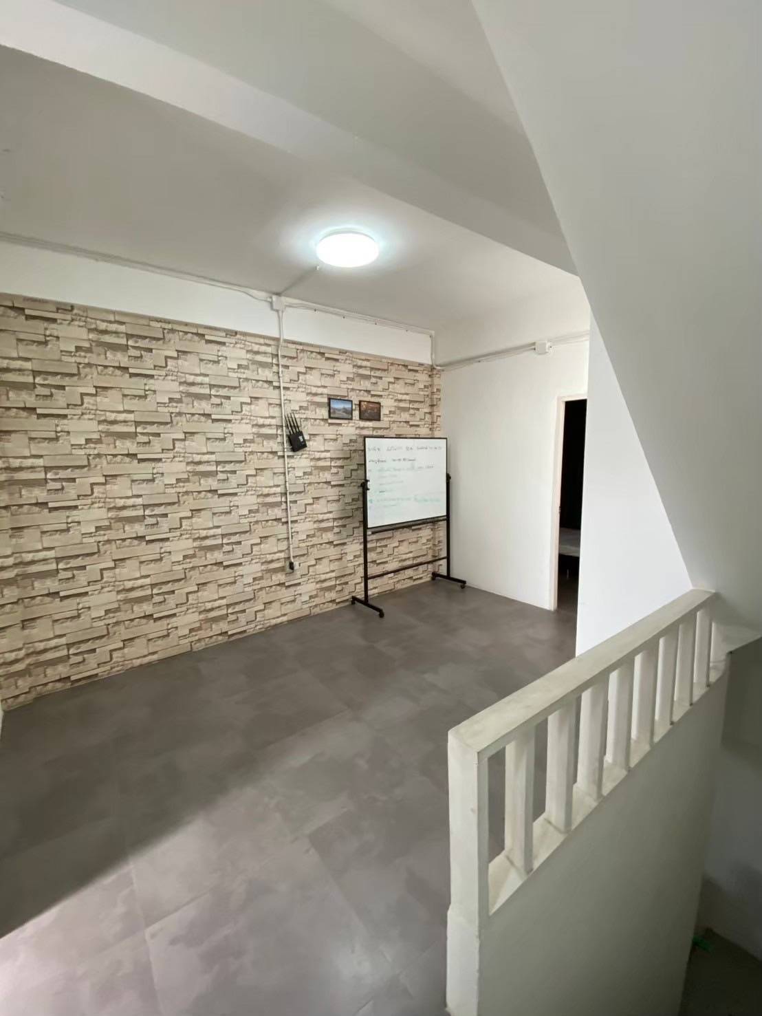 🏢 COMMERCIAL BUILDING FOR SALE THAPAE ROAD, CHIANG MAI photo 13