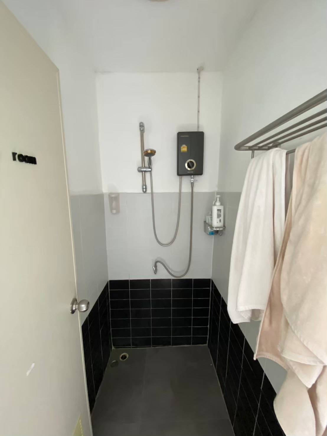 🏢 COMMERCIAL BUILDING FOR SALE THAPAE ROAD, CHIANG MAI photo 14