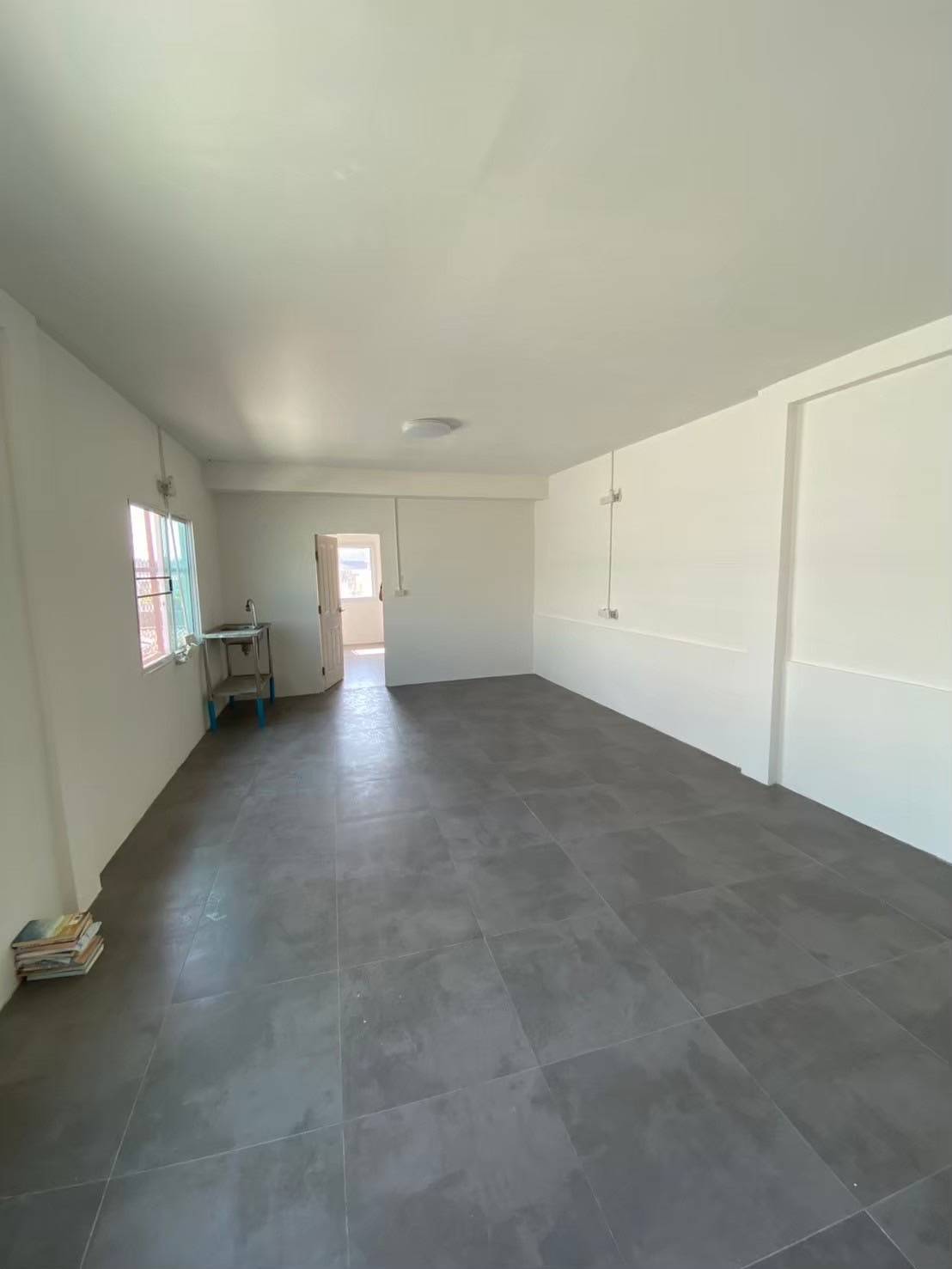🏢 COMMERCIAL BUILDING FOR SALE THAPAE ROAD, CHIANG MAI photo 4