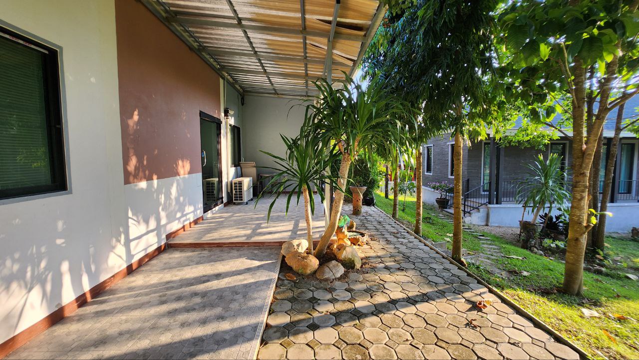 2 Rai Garden Estate for Sale in Mae Taeng Chiang Mai | 3 Houses, Mountain Views photo 17
