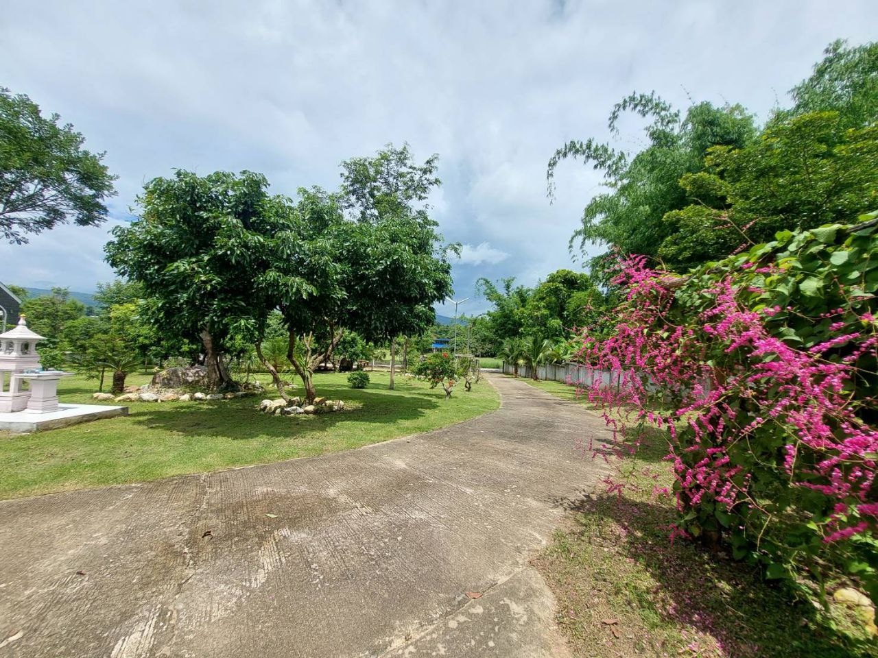 2 Rai Garden Estate for Sale in Mae Taeng Chiang Mai | 3 Houses, Mountain Views photo 21