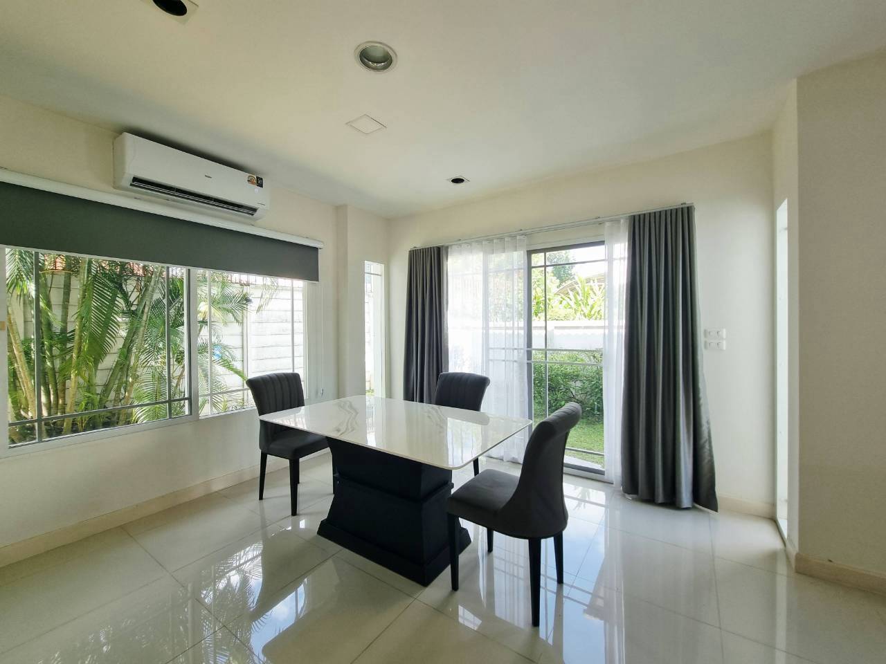 4 Bedroom House for Rent at Serene Lake Chiang Mai | 340 Sq.m. Near APISP photo 8