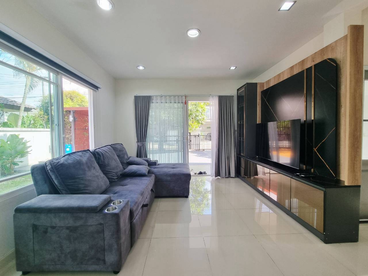 4 Bedroom House for Rent at Serene Lake Chiang Mai | 340 Sq.m. Near APISP photo 2