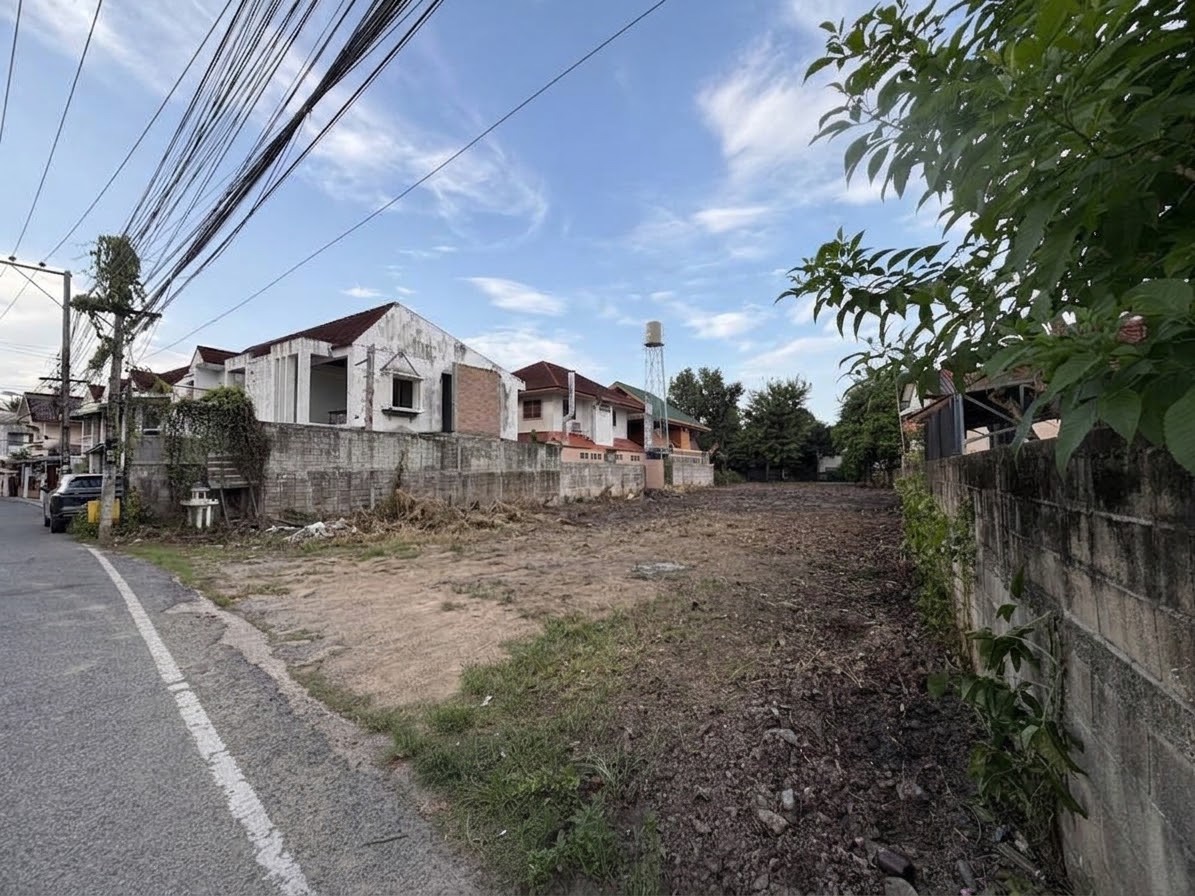 Land for Sale in Mae Hia Chiang Mai | 121–126 Sq.Wah Near Hang Dong Road photo 3