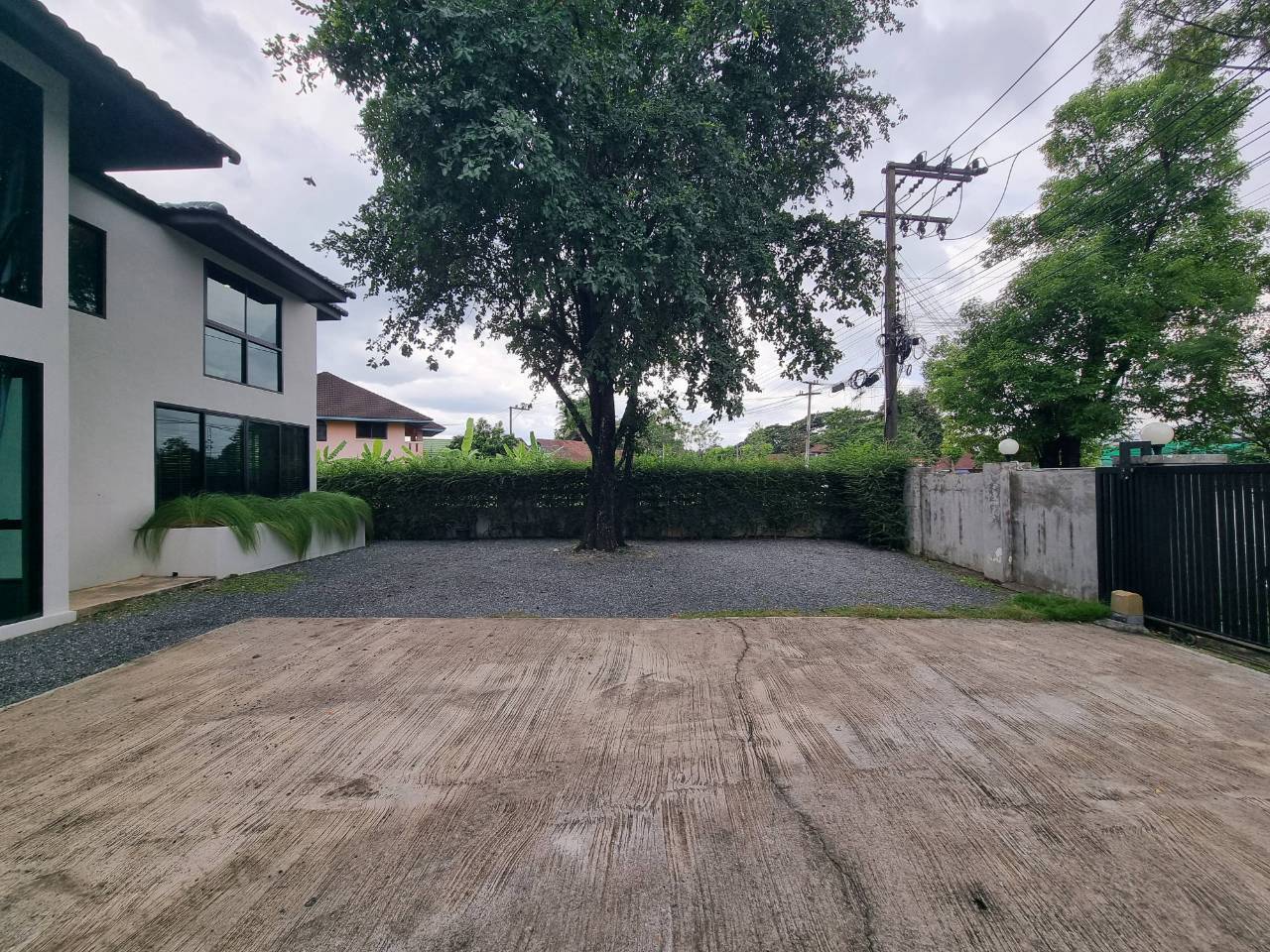 Modern Industrial House for Sale Chiang Mai | 4BR, 120 Sq.Wah Near Ruamchok photo 19