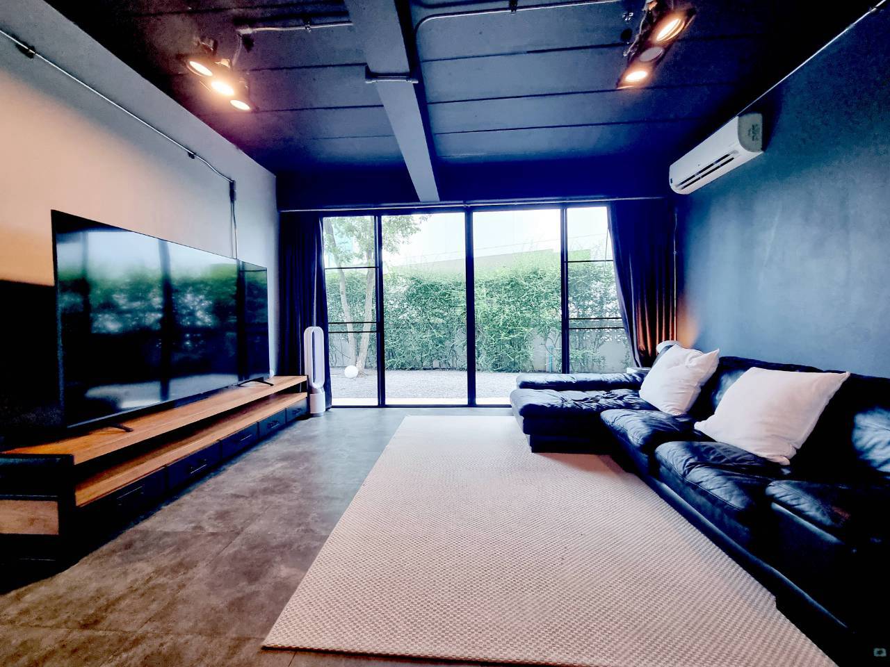 Modern Industrial House for Sale Chiang Mai | 4BR, 120 Sq.Wah Near Ruamchok photo 2