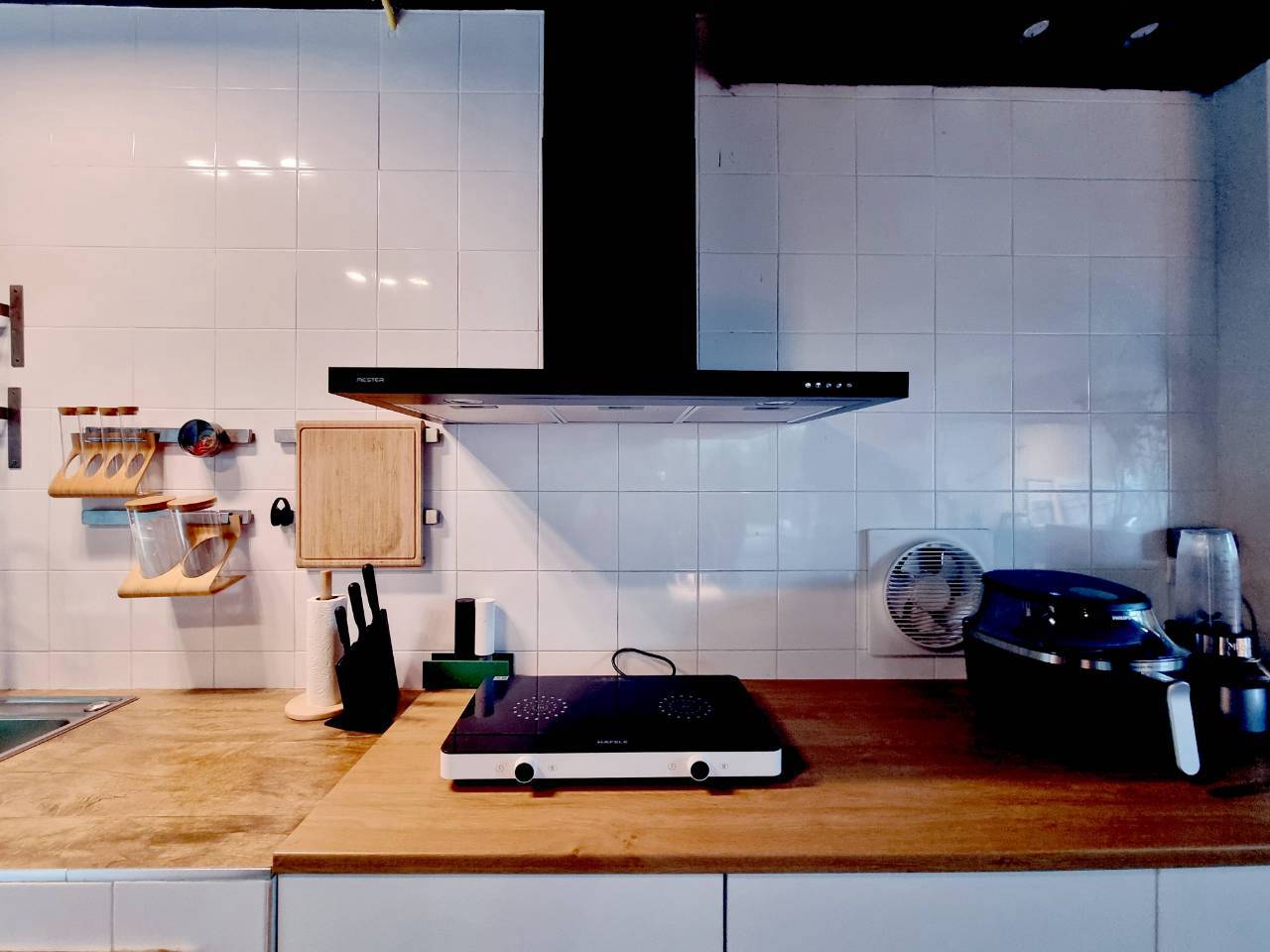 Modern Industrial House for Sale Chiang Mai | 4BR, 120 Sq.Wah Near Ruamchok photo 4