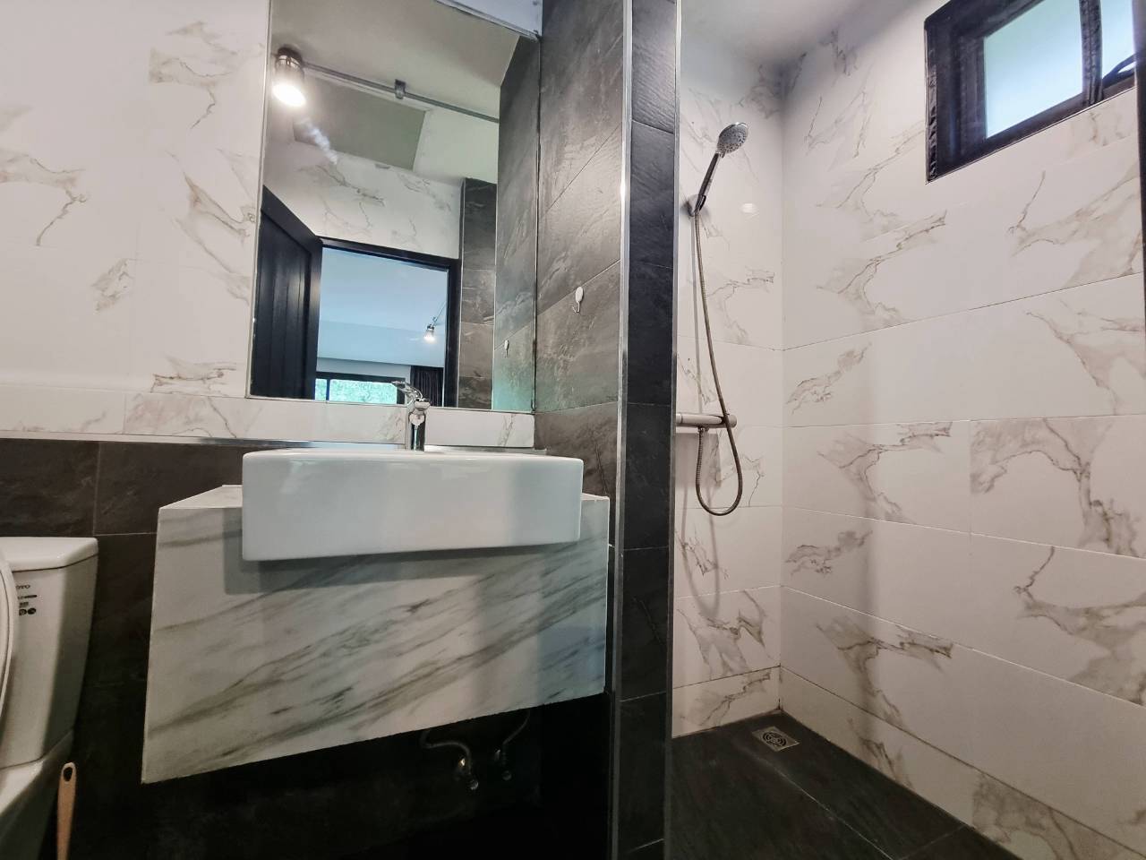 Modern Industrial House for Sale Chiang Mai | 4BR, 120 Sq.Wah Near Ruamchok photo 9