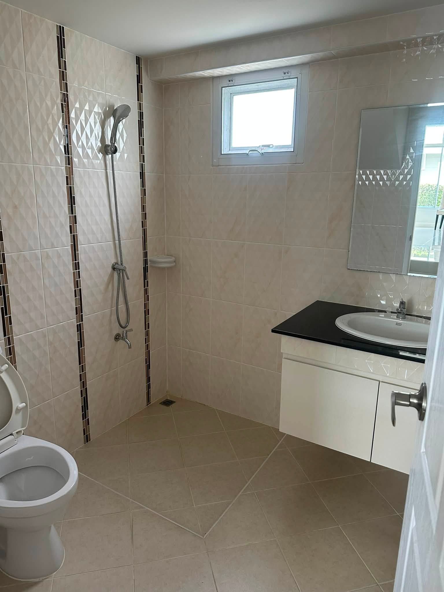 4 Bedroom House for Sale & Rent in San Kamphaeng Chiang Mai | Near UCIS photo 6