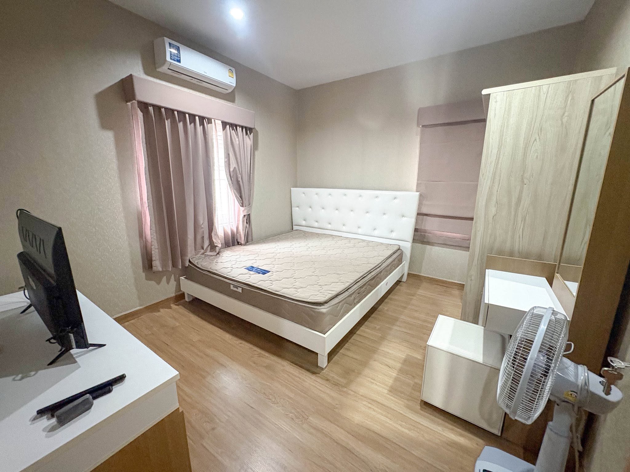 Two Adjacent Houses for Rent in San Kamphaeng Chiang Mai | 6 Bedrooms photo 3