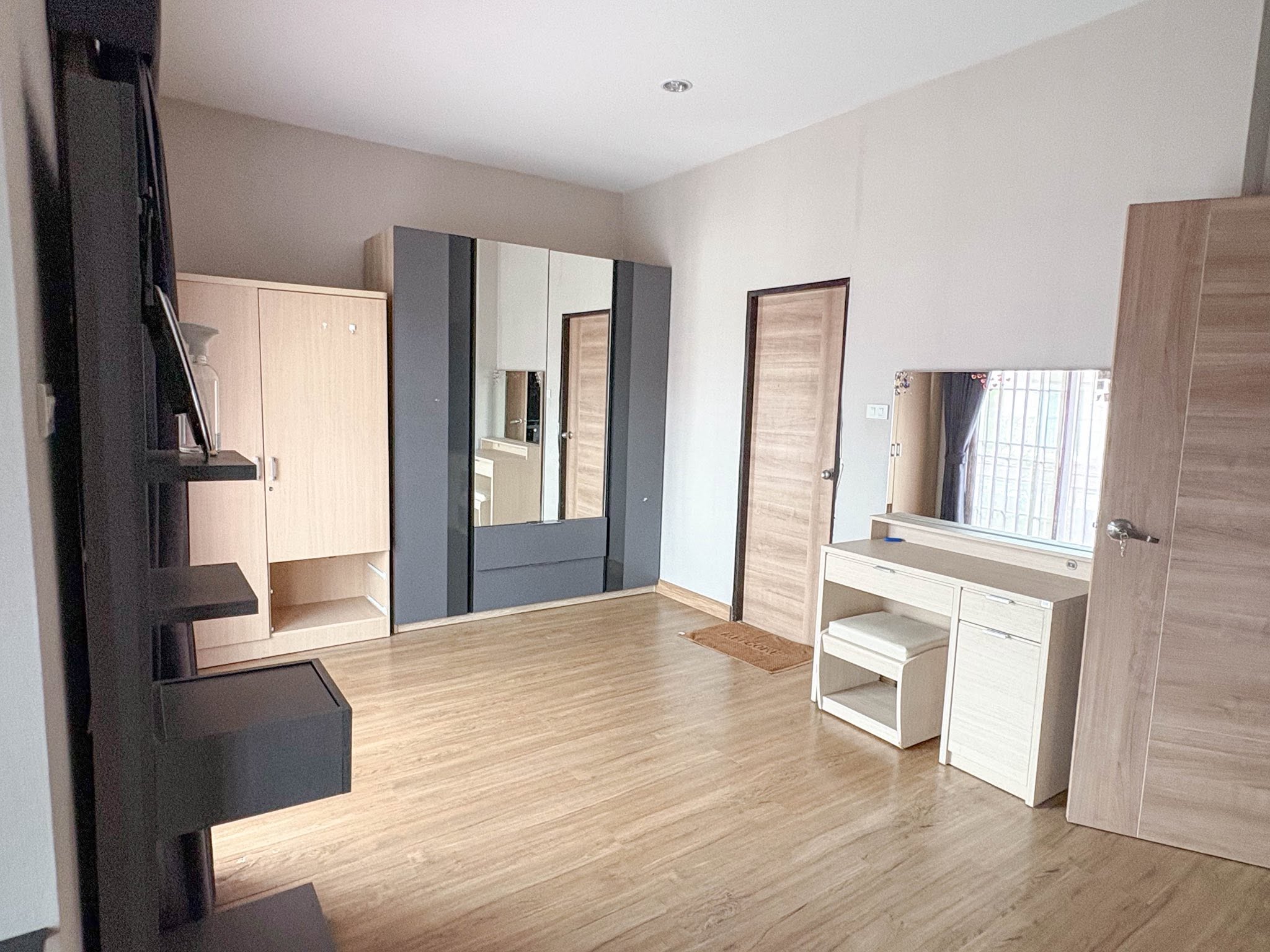Two Adjacent Houses for Rent in San Kamphaeng Chiang Mai | 6 Bedrooms photo 8