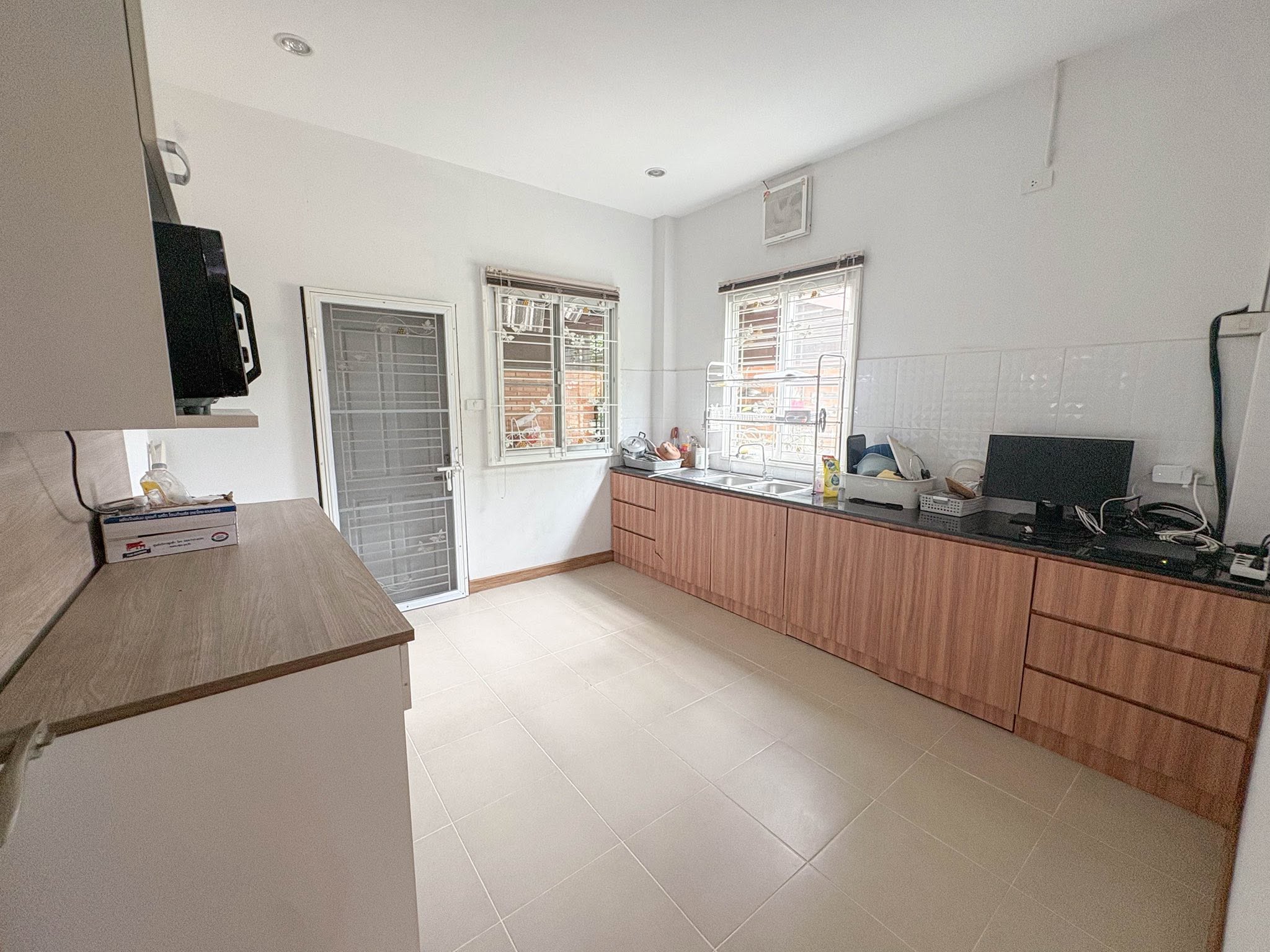 Two Adjacent Houses for Rent in San Kamphaeng Chiang Mai | 6 Bedrooms photo 18