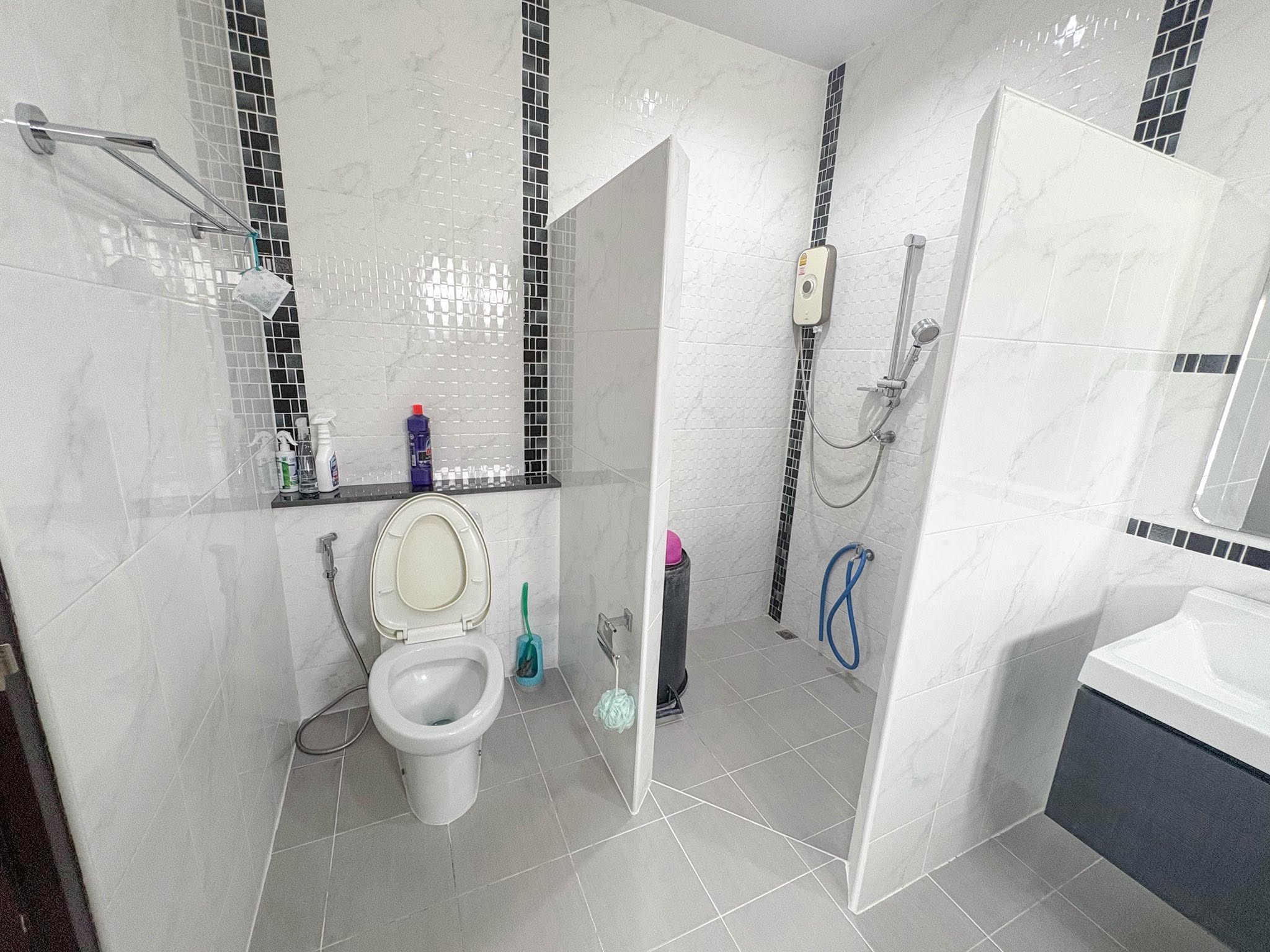 Two Adjacent Houses for Rent in San Kamphaeng Chiang Mai | 6 Bedrooms photo 10