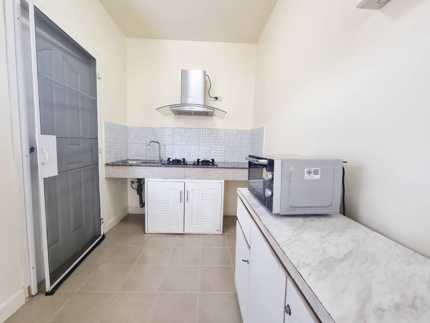 Pet Friendly 3 Bedroom House for Rent in San Kamphaeng | THB 17K photo 6