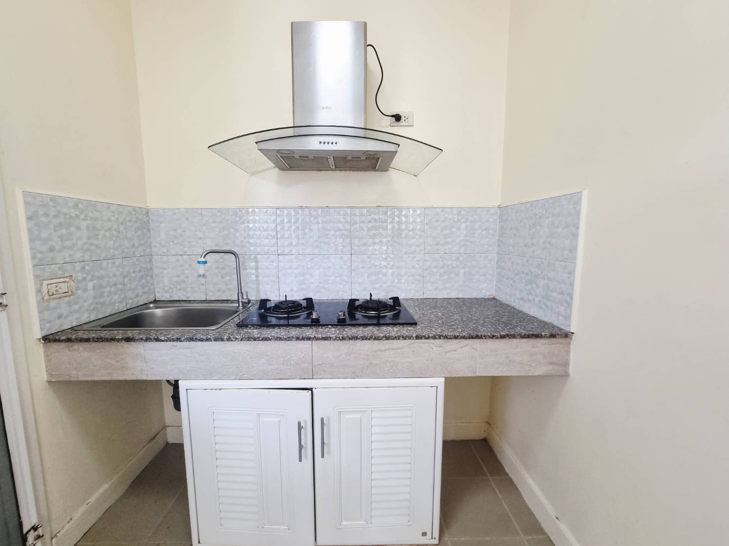 Pet Friendly 3 Bedroom House for Rent in San Kamphaeng | THB 17K photo 5
