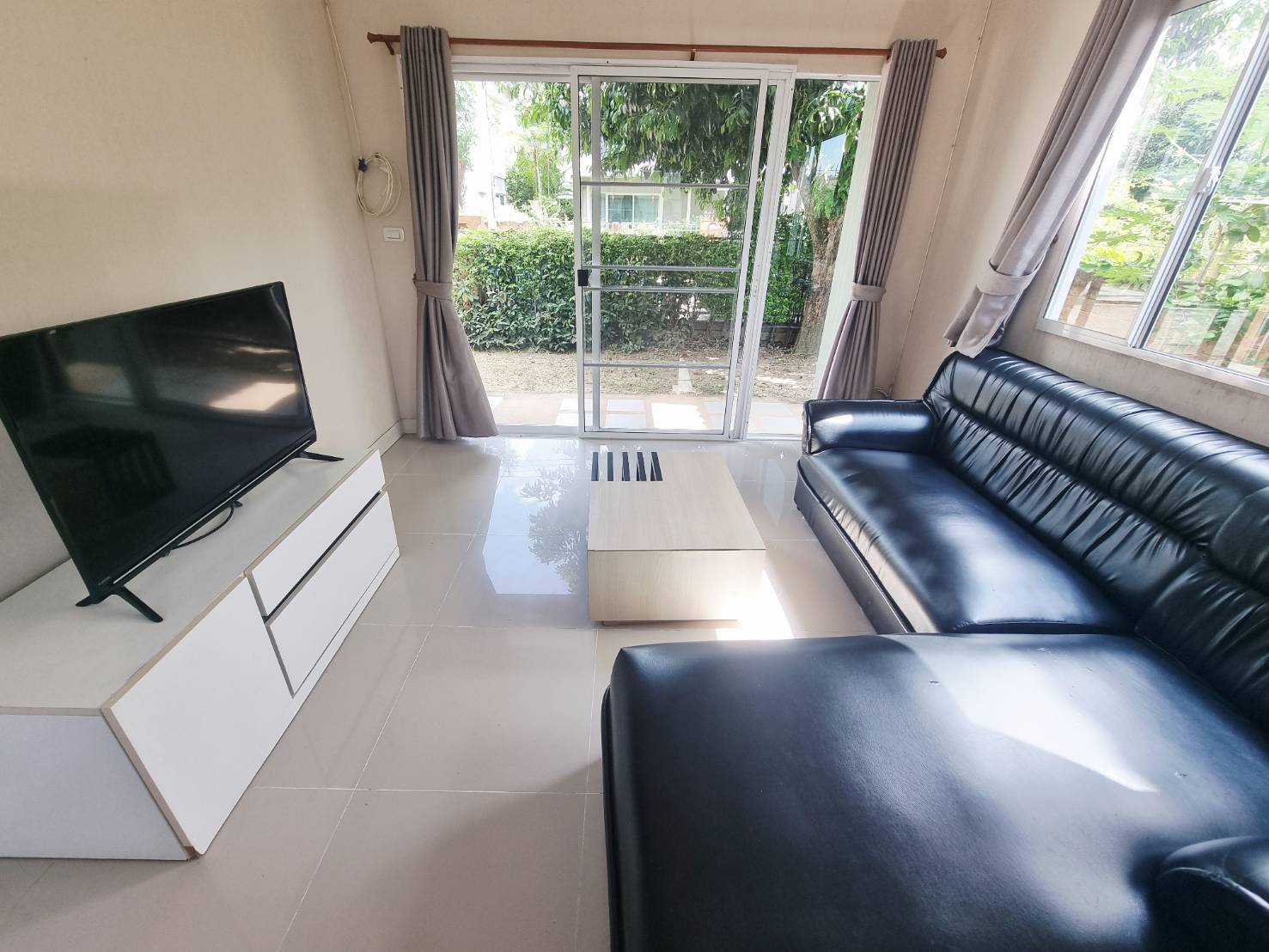 Pet Friendly 3 Bedroom House for Rent in San Kamphaeng | THB 17K photo 2
