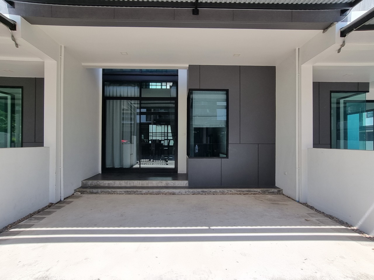 Modern Loft Townhome for Rent in Hang Dong | 2BR + Home Office, THB 26K photo 2