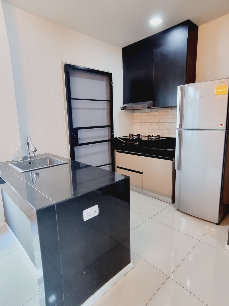 Modern Loft Townhome for Rent in Hang Dong | 2BR + Home Office, THB 26K photo 4