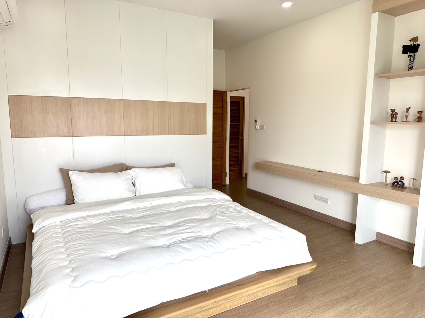 Renovated 4 Bedroom House for Sale in San Kamphaeng | THB 4.39M photo 10
