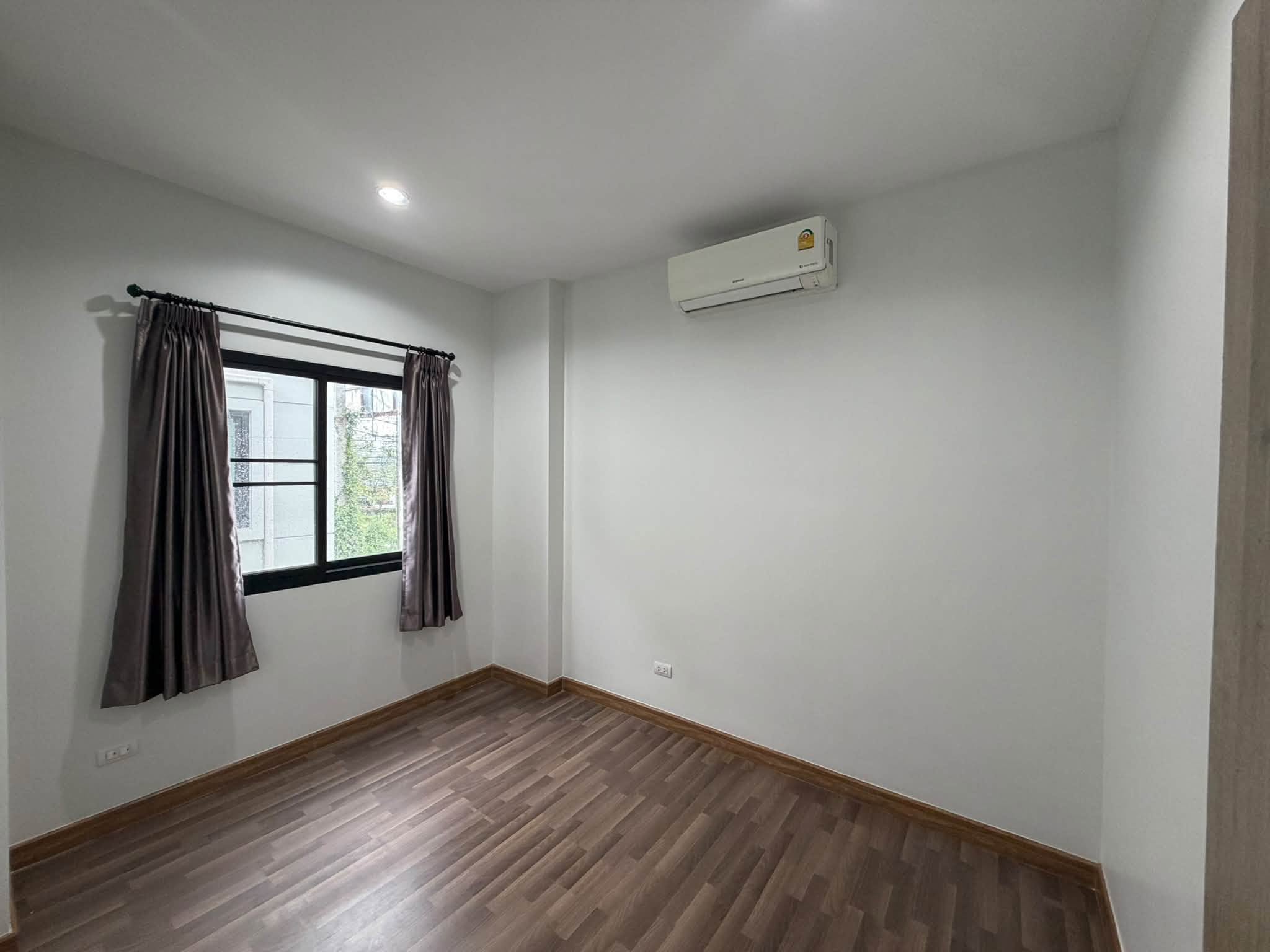 Modern Retro 3-Bedroom House for Sale & Rent in Chai Sathan, Chiang Mai photo 9