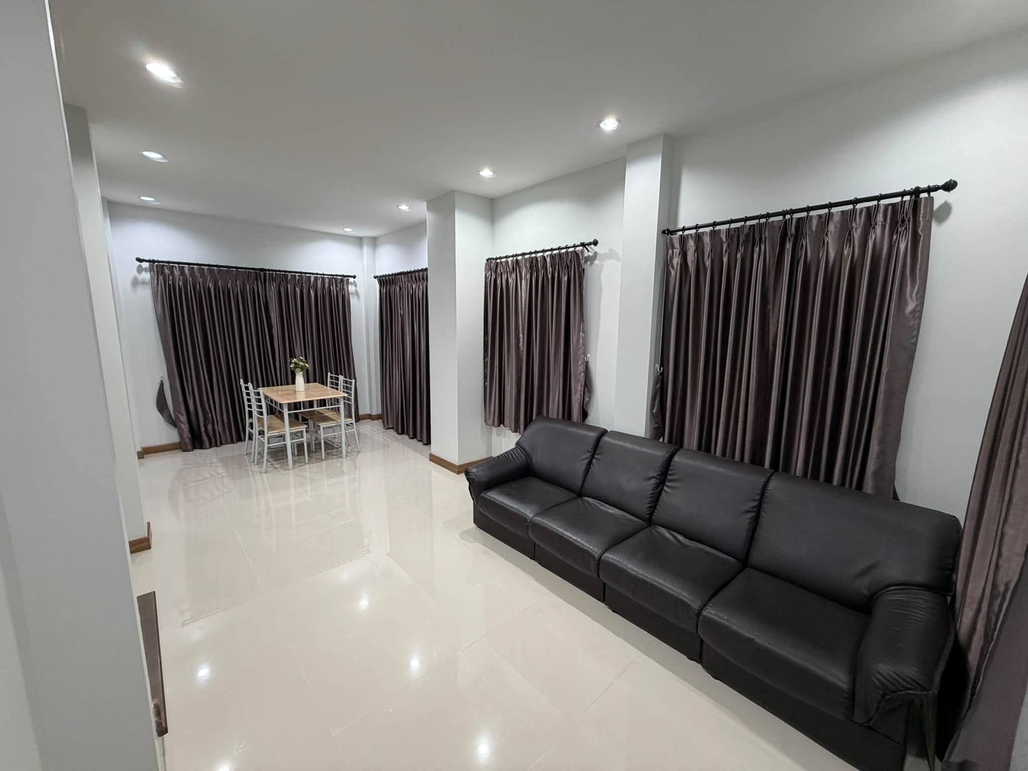 Modern Retro 3-Bedroom House for Sale & Rent in Chai Sathan, Chiang Mai photo 2
