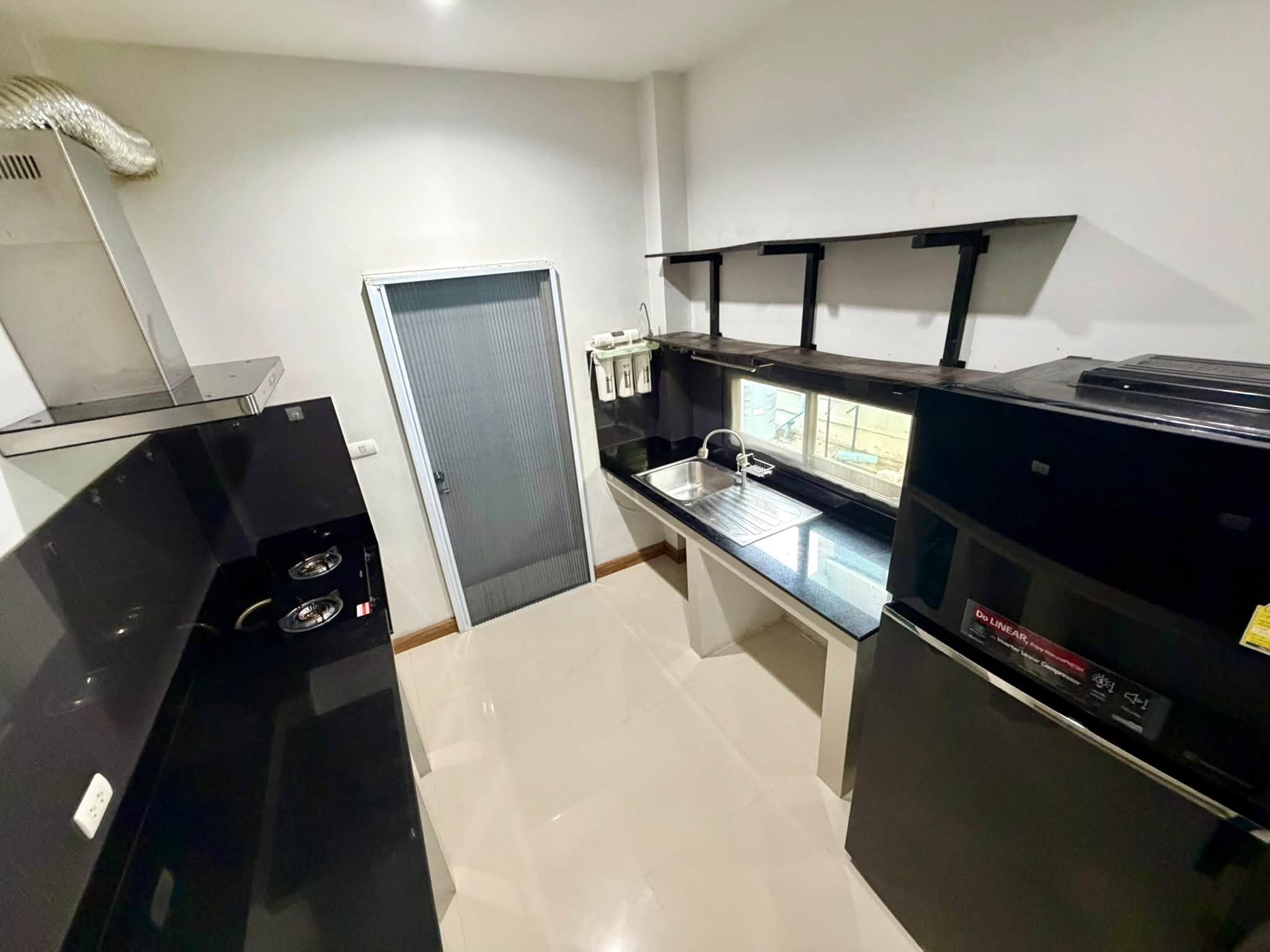 Modern Retro 3-Bedroom House for Sale & Rent in Chai Sathan, Chiang Mai photo 6