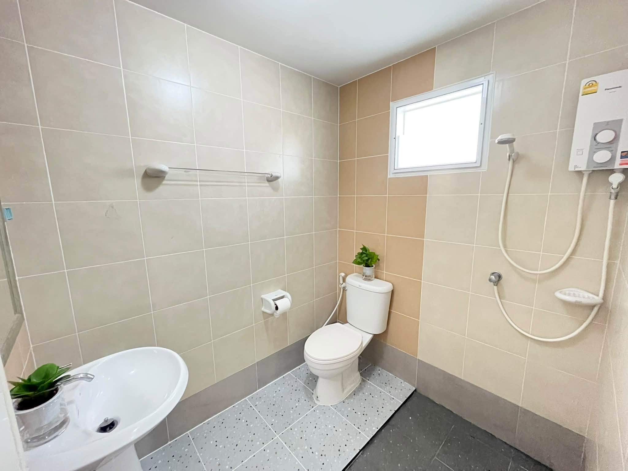 3 Bedroom House with Home Office for Rent in San Kamphaeng | THB 22K photo 11