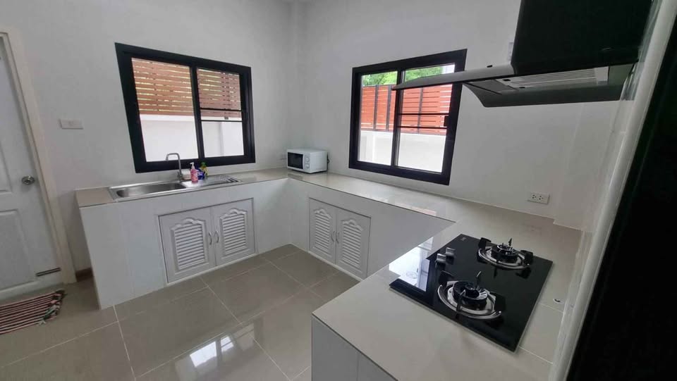Pet Friendly 4 Bedroom House for Rent Near CDSC Chiang Mai | THB 26K photo 5