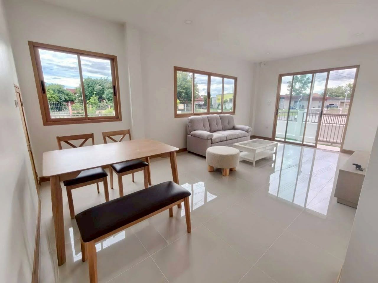 3 International Schools Within 8–11 Minutes | Family Home in Hang Dong photo 5