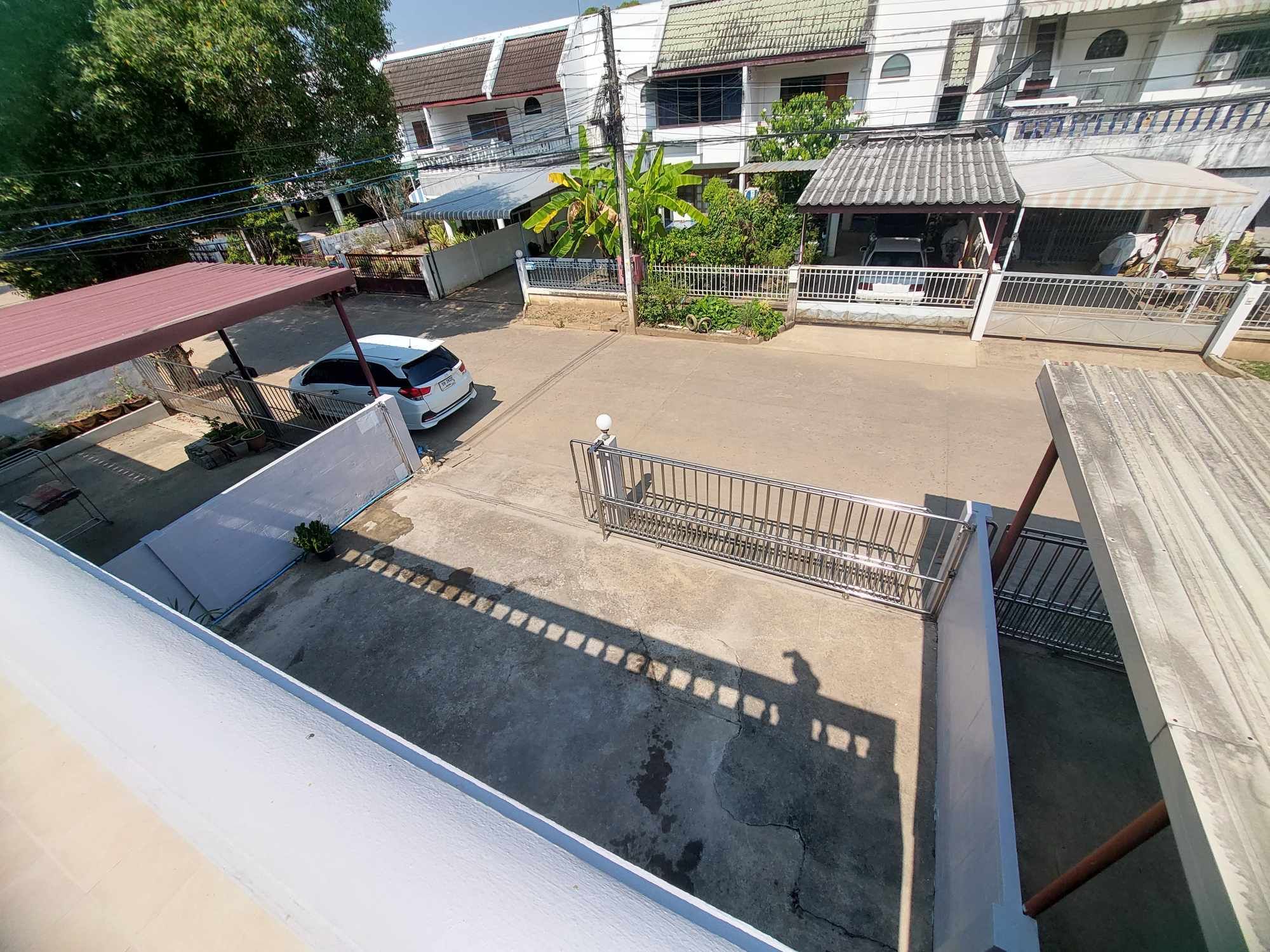 400 Sq.m. Townhome for Rent in Chang Khlan Chiang Mai | THB 25K photo 14