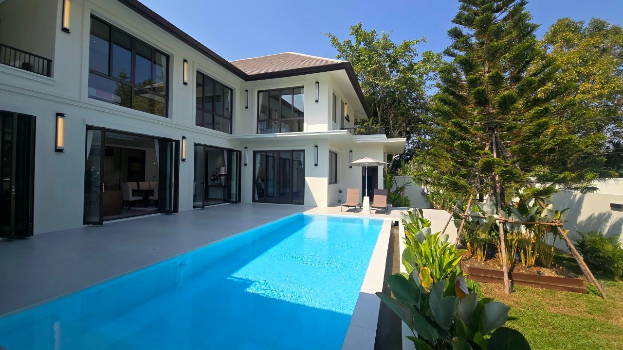 Luxury 5 Bedroom Pool Villa for Sale in Nong Phueng Saraphi | 740 Sq.m. photo 2