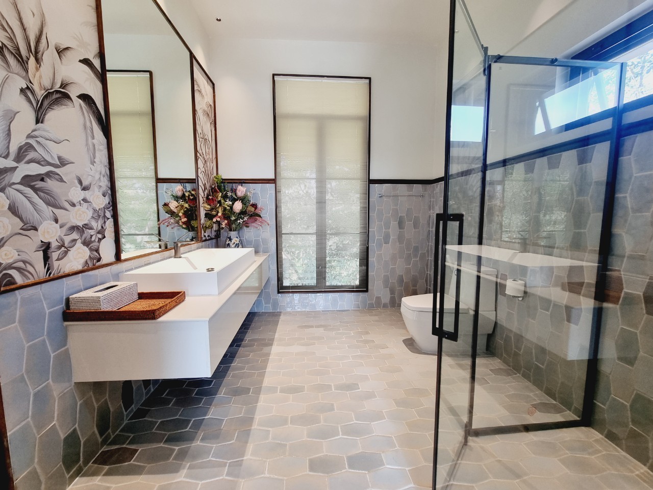 Luxury 5 Bedroom Pool Villa for Sale in Nong Phueng Saraphi | 740 Sq.m. photo 15