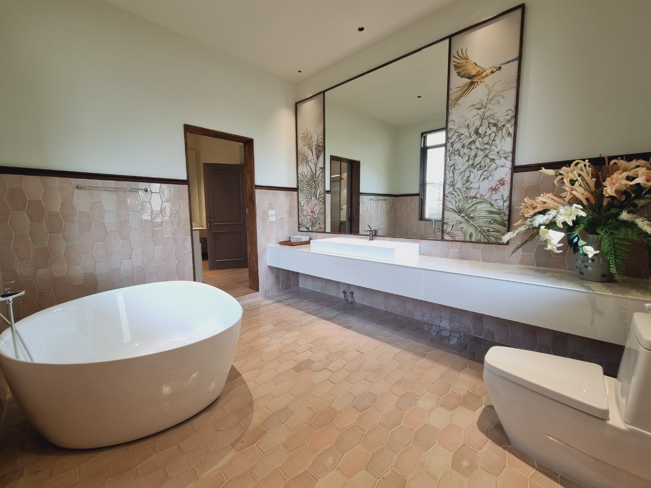 Luxury 5 Bedroom Pool Villa for Sale in Nong Phueng Saraphi | 740 Sq.m. photo 27
