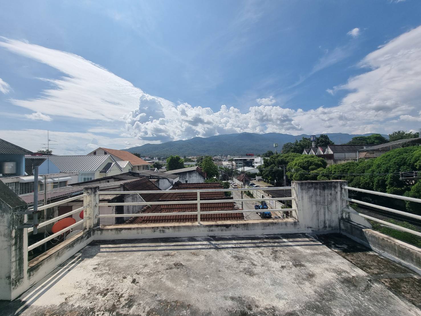 4-Storey Commercial Building for Rent Near Nimman Chiang Mai | 12 Rooms photo 15