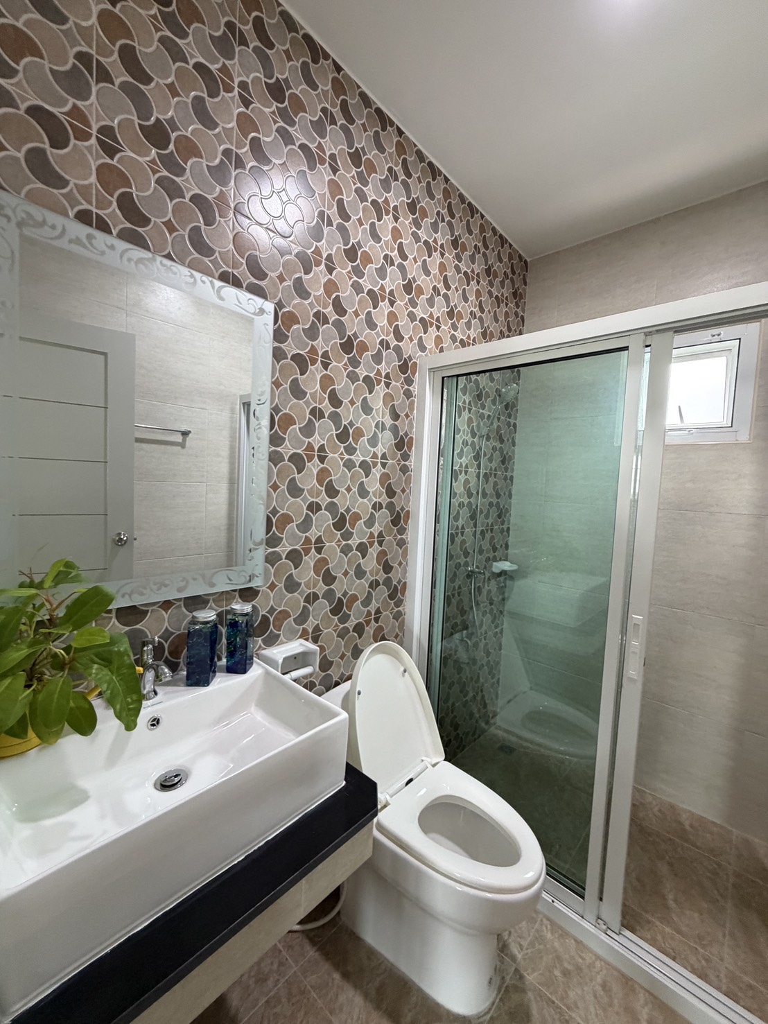 2 Bedroom House for Rent Near Chao Samran Beach Phetchaburi | THB 15K photo 12