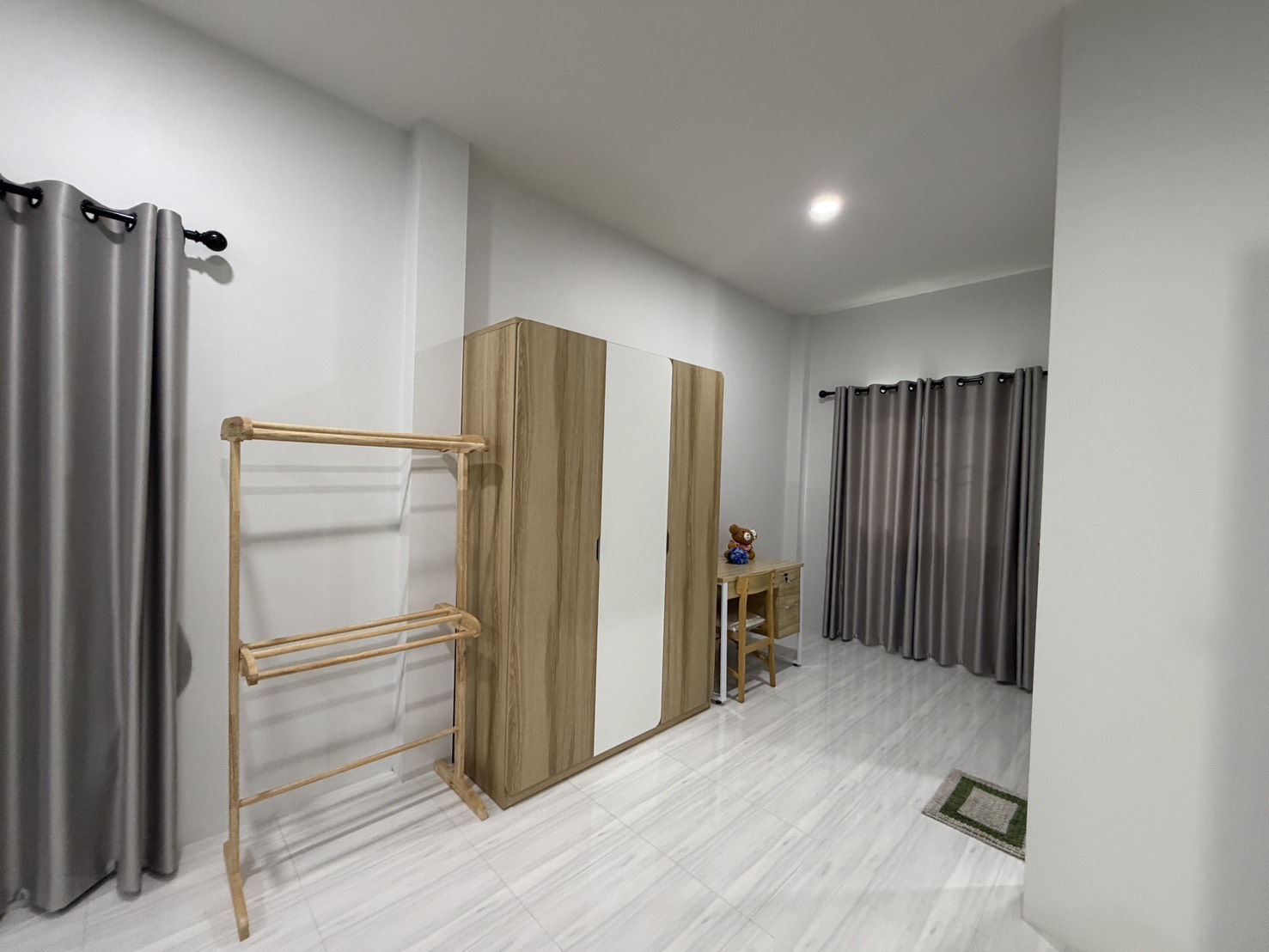 2 Bedroom House for Rent Near Chao Samran Beach Phetchaburi | THB 15K photo 9