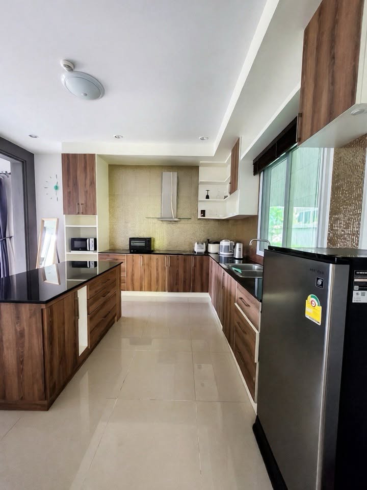 4 Bedroom Pool House for Sale in Nam Phrae Hang Dong | Near Panyaden photo 3