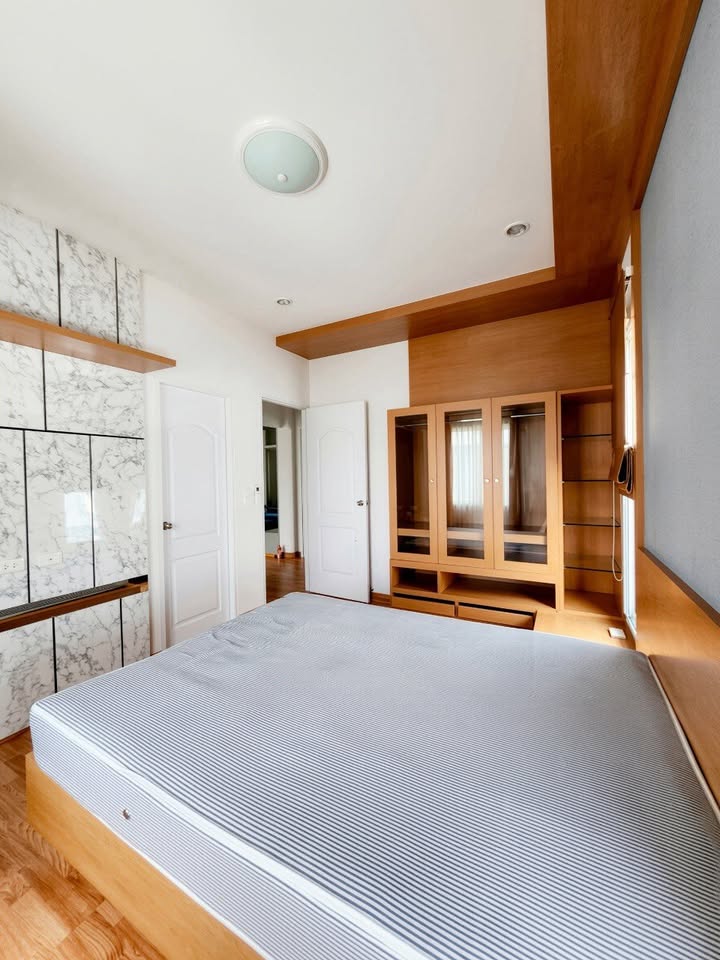 4 Bedroom Pool House for Sale in Nam Phrae Hang Dong | Near Panyaden photo 10