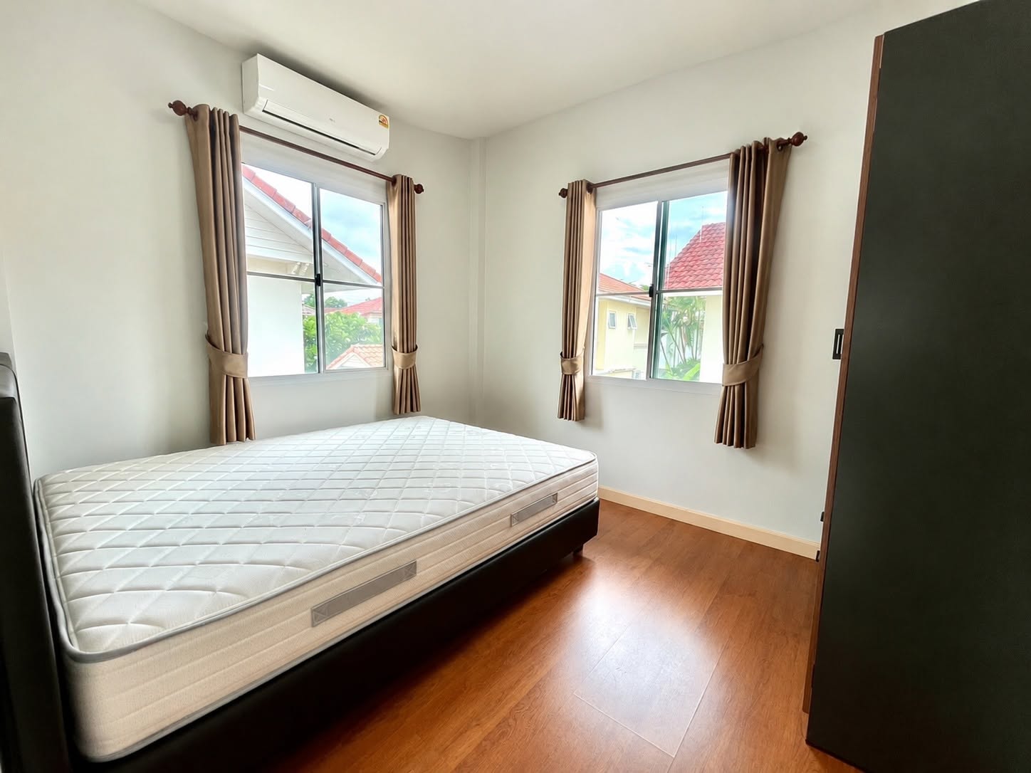Pet Friendly 3 Bedroom House with Home Office for Rent in Mae Hia | THB 25K photo 9