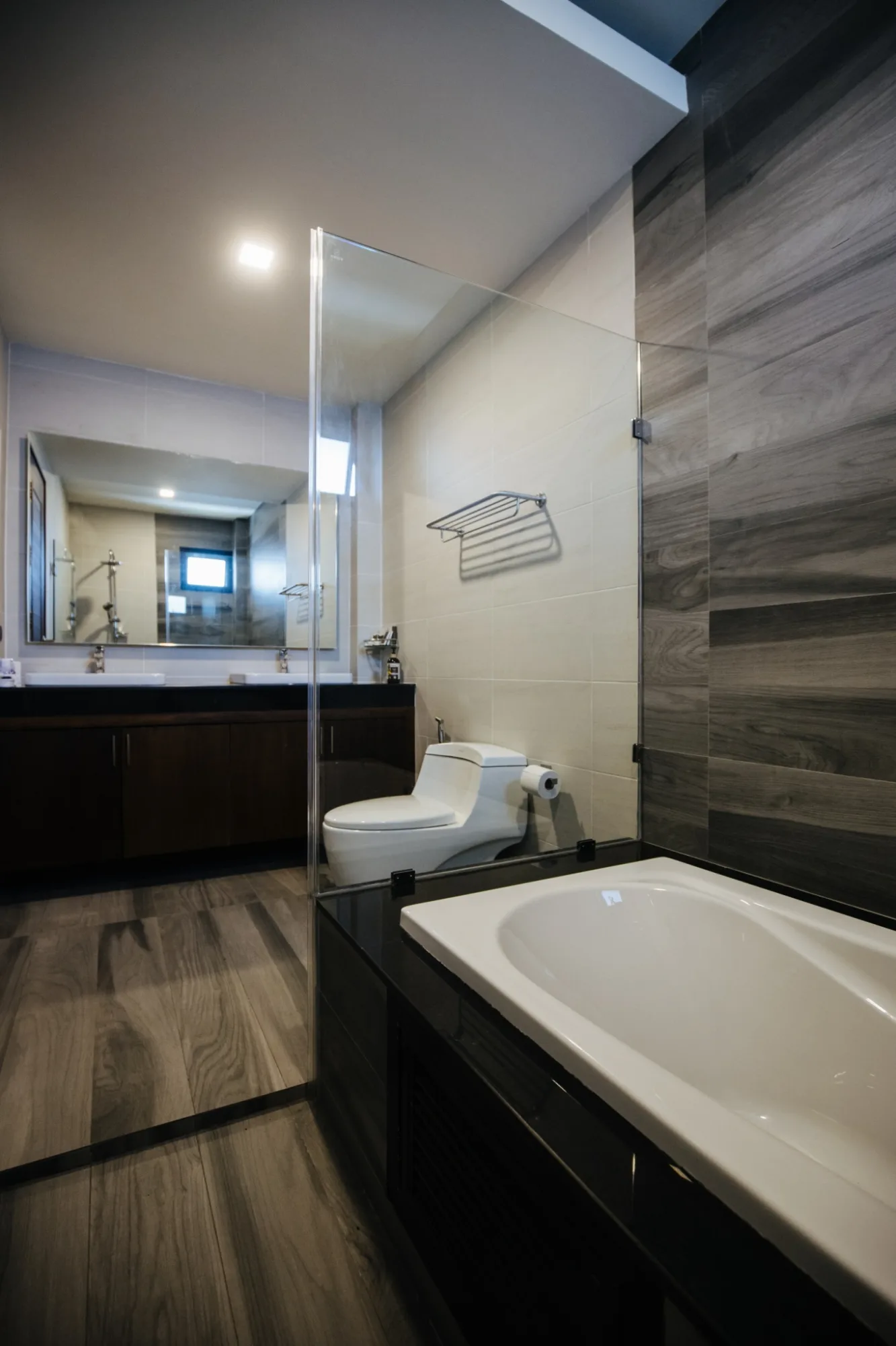 Luxury 6 Bedroom Pool Villa for Rent in Saraphi Chiang Mai | Near CDSC photo 6