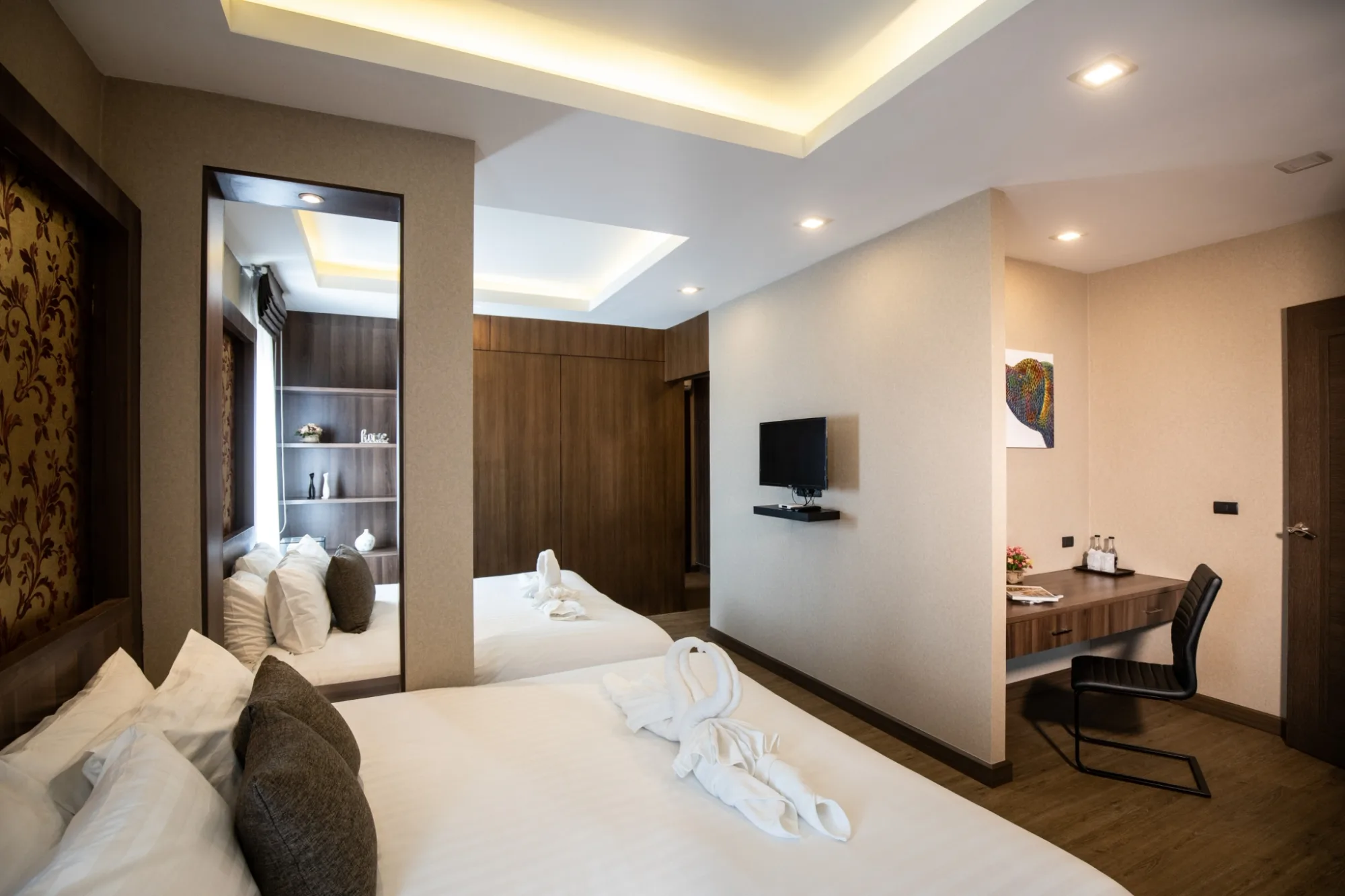 Luxury 6 Bedroom Pool Villa for Rent in Saraphi Chiang Mai | Near CDSC photo 12