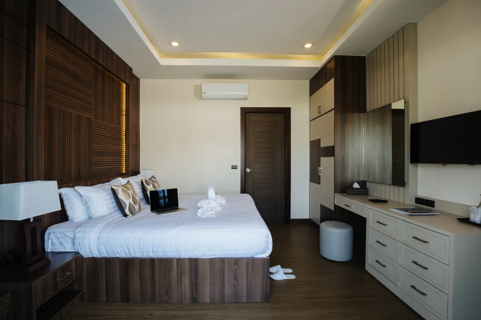 Luxury 6 Bedroom Pool Villa for Rent in Saraphi Chiang Mai | Near CDSC photo 5