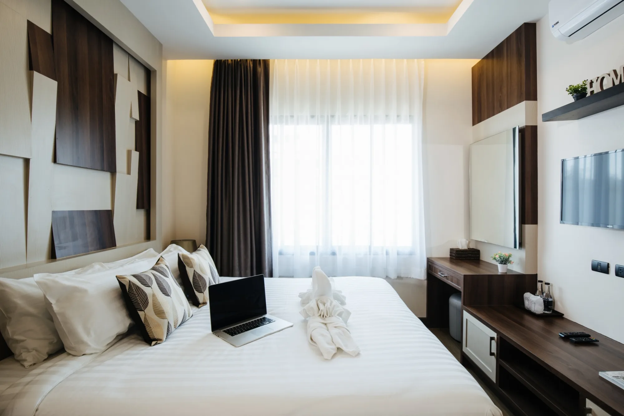 Luxury 6 Bedroom Pool Villa for Rent in Saraphi Chiang Mai | Near CDSC photo 10