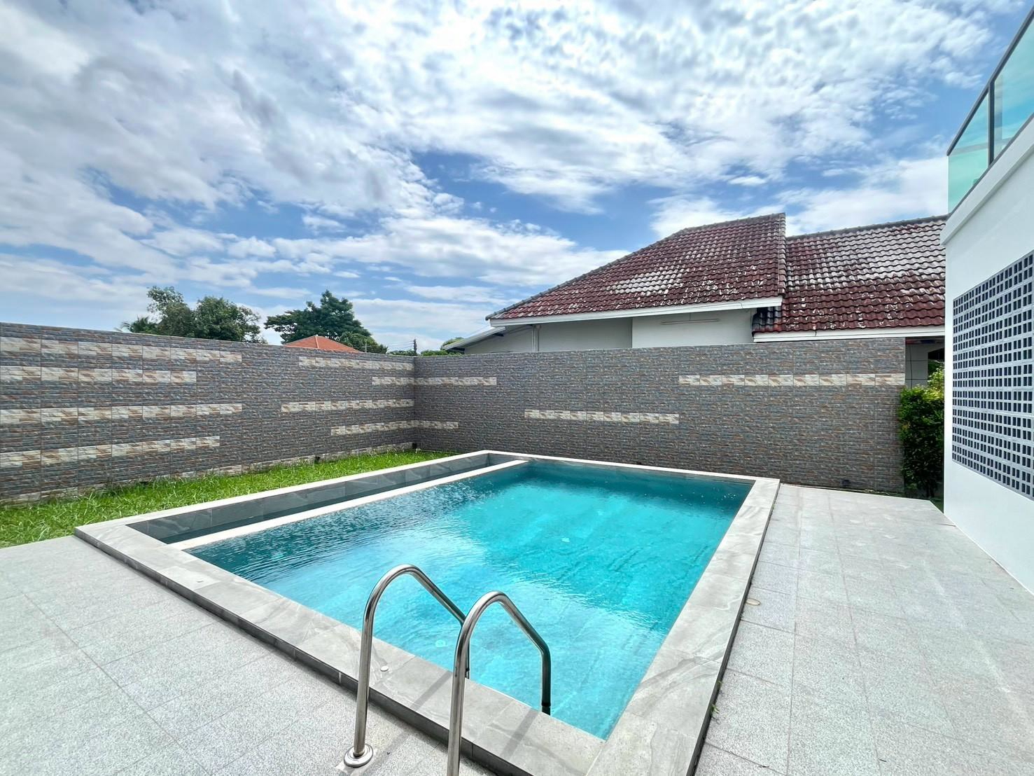 PRIVATE POOL VILLA NEAR KAD FARANG | 4 BEDROOMS | ONLY THB 5.9M photo 2