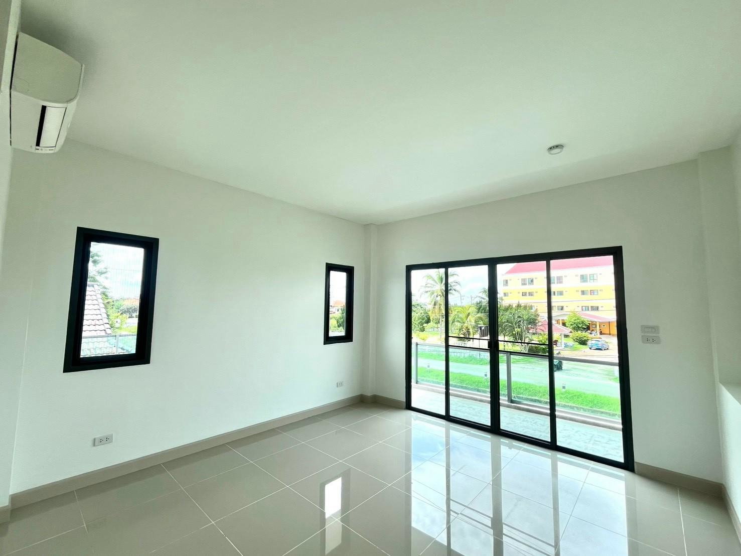 PRIVATE POOL VILLA NEAR KAD FARANG | 4 BEDROOMS | ONLY THB 5.9M photo 4