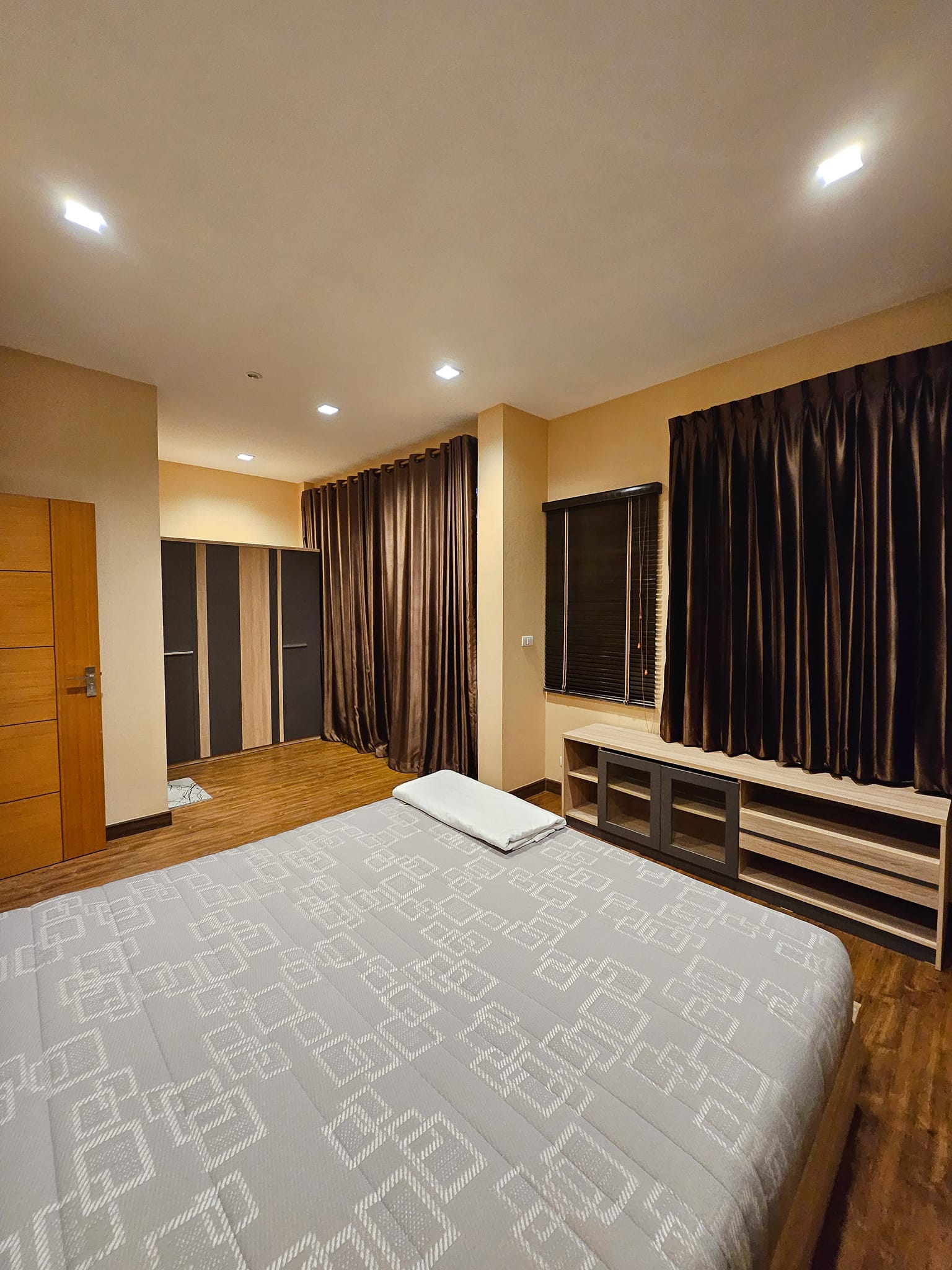 3 Bedroom House for Sale & Rent in Saraphi Chiang Mai | Near International photo 8