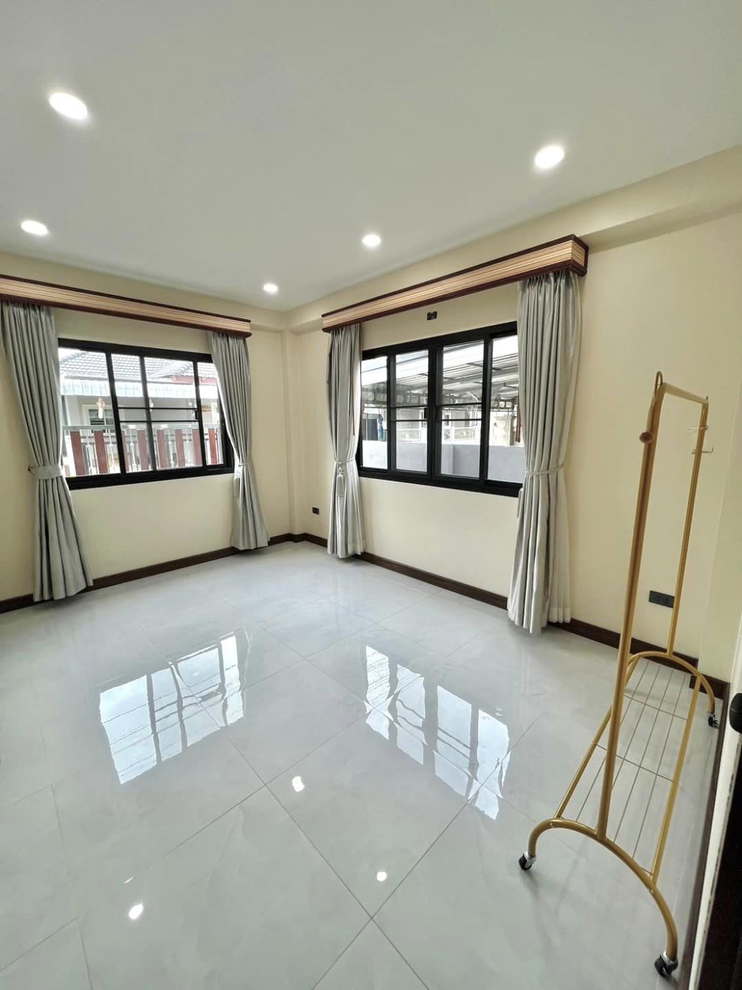 6 Bedroom Pool Villa in Pa Daet Chiang Mai | Near Lanna International School photo 6