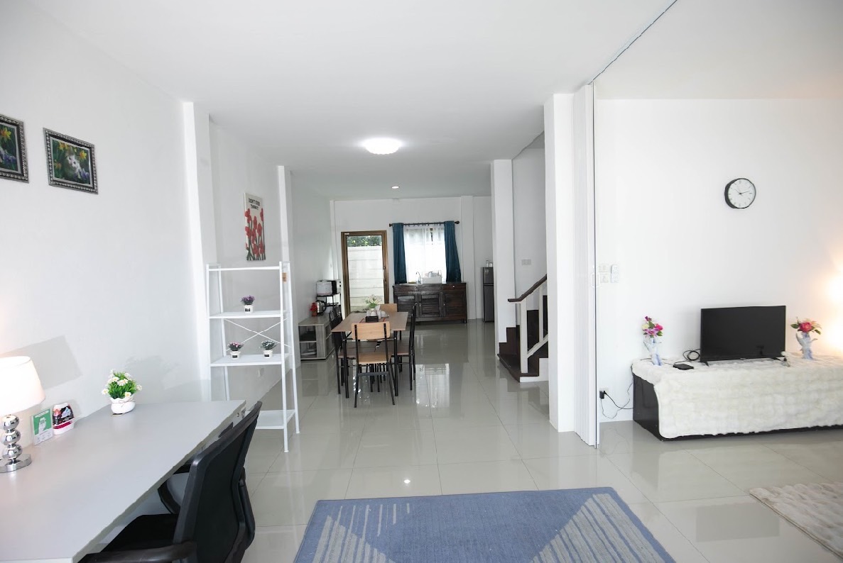 Townhome for Sale & Rent in Nong Pa Khrang Chiang Mai | Near Payap University photo 3