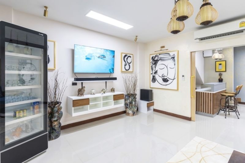 4 Bedroom Pool Villa for Sale & Rent Near Nimman Chiang Mai | One Nimman 1.7 photo 2