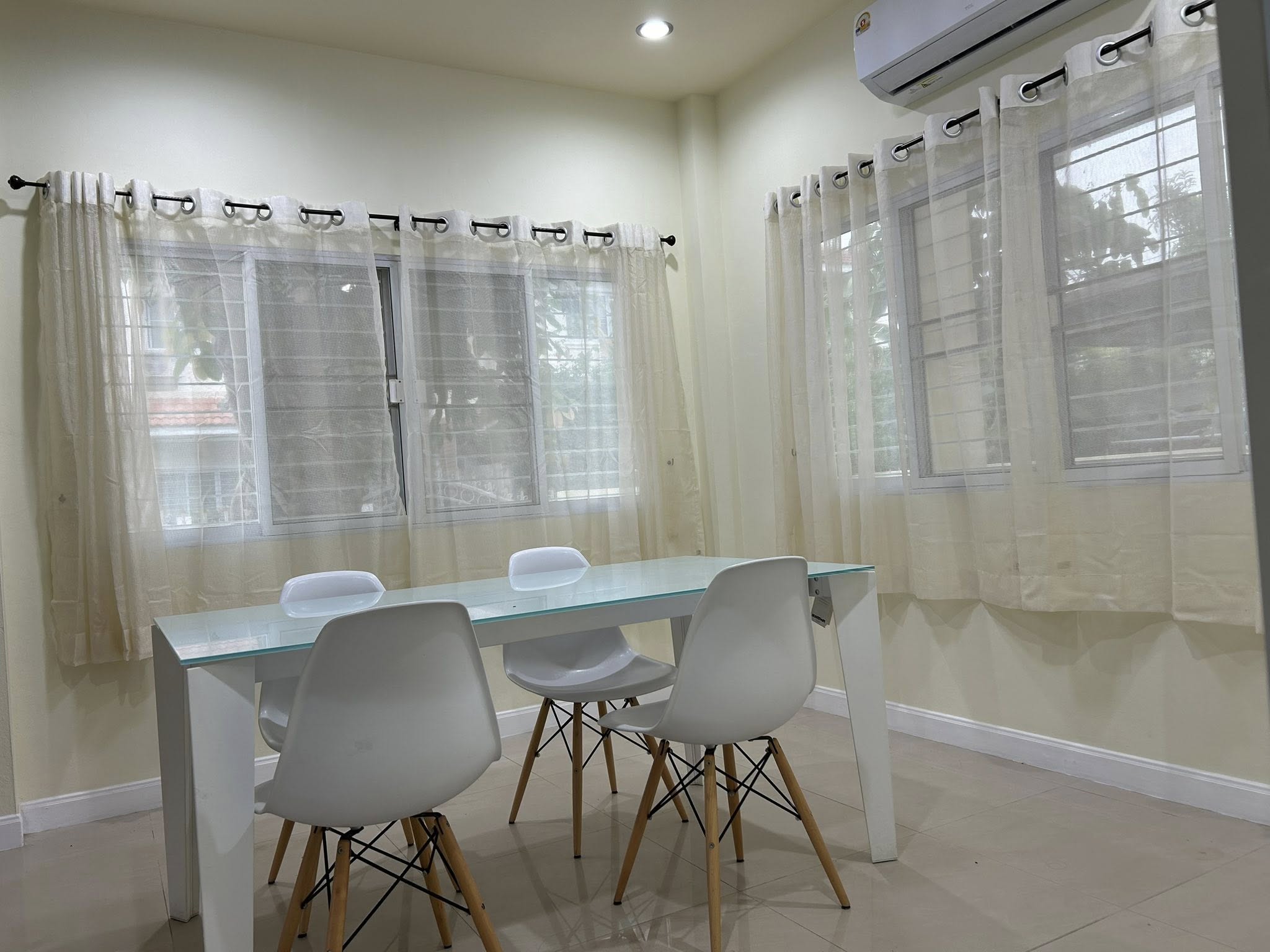 3 Bedroom Corner House for Rent in San Kamphaeng Chiang Mai | THB 23K photo 2